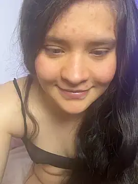 Emilyybennet  online show from 11.26.25