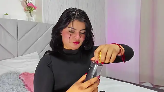 AmberSinner online show from 10.03.25