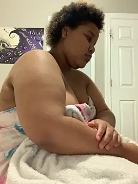 chocolate bella online show from 10.12.25