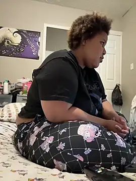 chocolate bella online show from 10.16.25