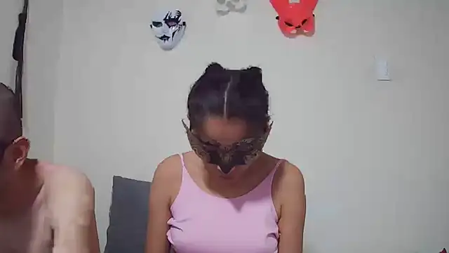 Snapshot of coplehot27 chatting on 10.02.25 coplehot27 online show from 10.02.25