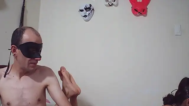 Snapshot of coplehot27 chatting on 10.24.25 coplehot27 online show from 10.24.25