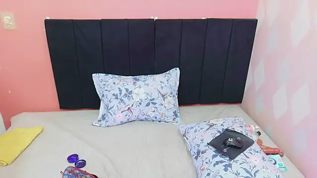 curvybrunnett online show from 04.09.26