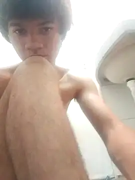 Snapshot of Richardwhite69 chatting on 10.01.25 Richardwhite69 online show from 10.01.25