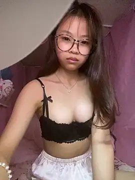 Snapshot of xiaoyu-777 chatting on 09.17.25 xiaoyu-777 online show from 09.17.25