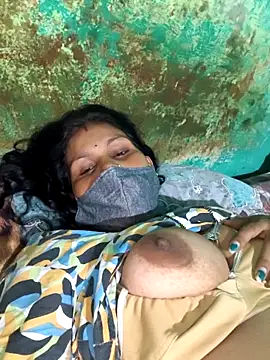 Snapshot of Love-pari077 chatting on 09.10.25 Love-pari077 online show from 09.10.25