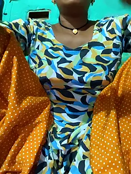 Snapshot of Love-pari077 chatting on 09.13.25 Love-pari077 online show from 09.13.25