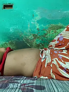 Snapshot of Love-pari077 chatting on 09.18.25 Love-pari077 online show from 09.18.25