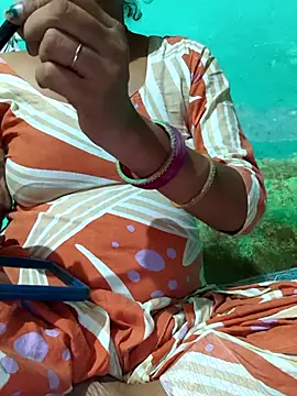 Snapshot of Love-pari077 chatting on 09.21.25 Love-pari077 online show from 09.21.25