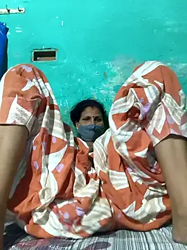 Snapshot of Love-pari077 chatting on 09.21.25 Love-pari077 online show from 09.21.25