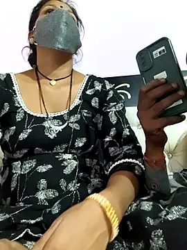 Snapshot of Love-pari077 chatting on 10.15.25 Love-pari077 online show from 10.15.25