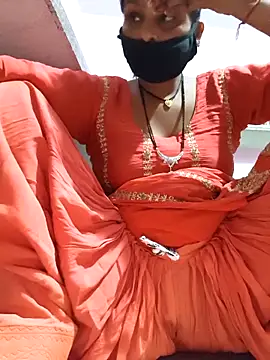 Snapshot of Love-pari077 chatting on 10.25.25 Love-pari077 online show from 10.25.25