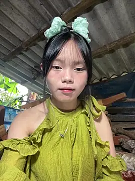 Snapshot of AdamLazis chatting on 10.01.25 AdamLazis online show from 10.01.25