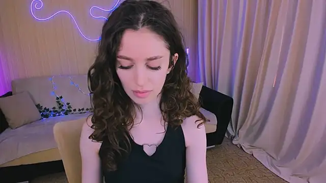 ChristinaConteeree online show from 09.23.25