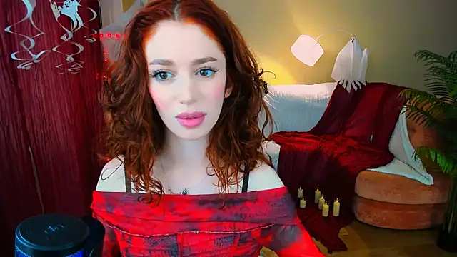 ChristinaConteeree online show from 10.25.25