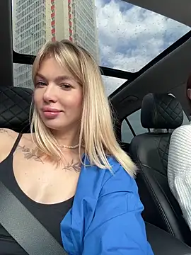 Snapshot of miss_veroNika chatting on 09.26.25 miss veroNika online show from 09.26.25