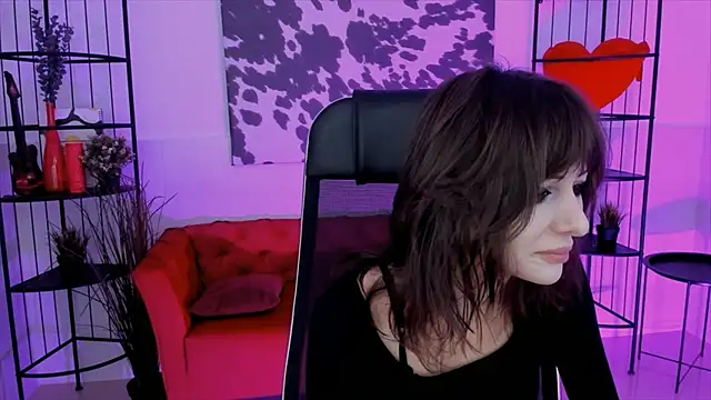 CrystallBloom online show from 10.08.25