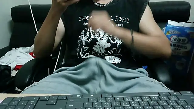 bigbb101011 online show from 10.30.25