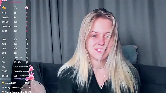 Snapshot of AngelAnty chatting on 11.23.25 AngelAnty online show from 11.23.25