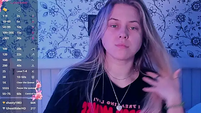 Snapshot of AngelAnty chatting on 02.11.26 AngelAnty online show from 02.11.26