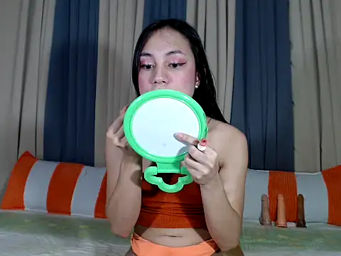 Jadehotcum online show from 10.20.25