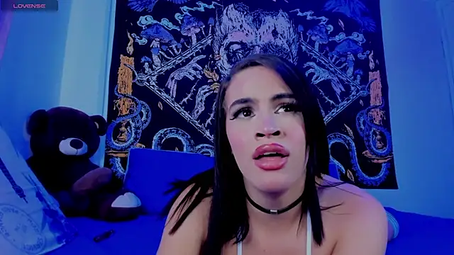 Snapshot of Mafer_Osorio chatting on 10.01.25 Mafer Osorio online show from 10.01.25