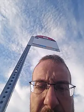 Snapshot of MEAT4urGRILL chatting on 10.17.25 MEAT4urGRILL online show from 10.17.25