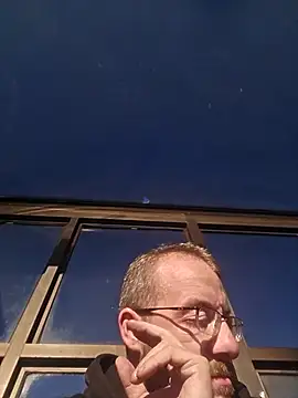 Snapshot of MEAT4urGRILL chatting on 10.21.25 MEAT4urGRILL online show from 10.21.25