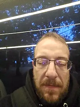 Snapshot of MEAT4urGRILL chatting on 10.27.25 MEAT4urGRILL online show from 10.27.25