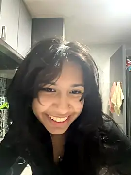 Snapshot of lynn9000 chatting on 10.25.25 lynn9000 online show from 10.25.25