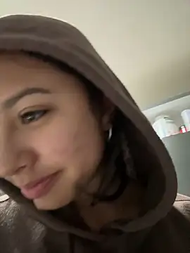 lynn9000 online show from 11.23.25