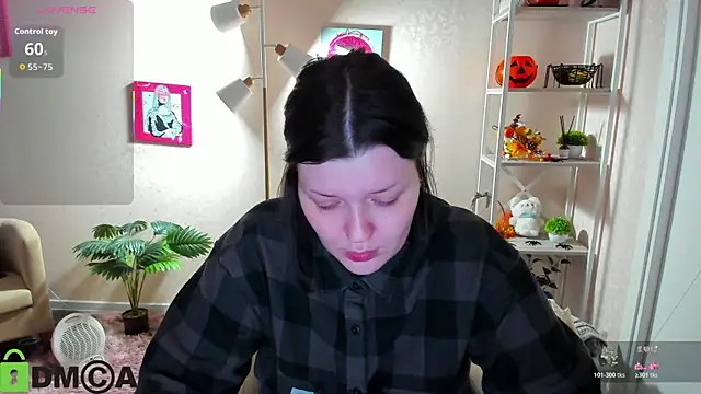 Michele Greenn online show from 11.18.25