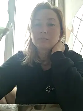 Snapshot of Xseniy chatting on 11.06.25 Xseniy online show from 11.06.25