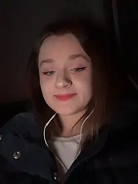 KittyQueeny online show from 11.30.25