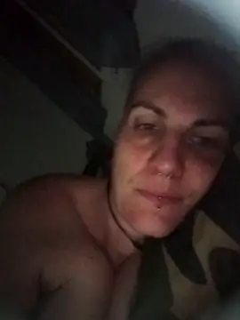 est 82 online show from 09.22.25