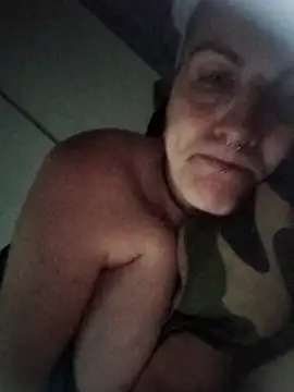 est 82 online show from 09.29.25