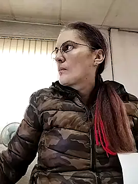 est 82 online show from 10.16.25