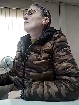 est 82 online show from 10.29.25