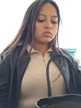 LunaHot 777 online show from 10.14.25