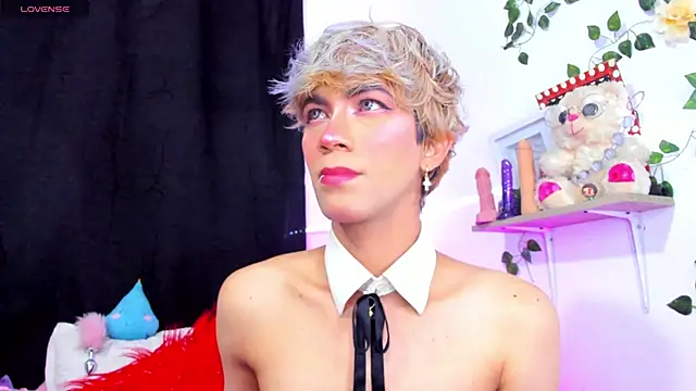 Cooperrosscute233 online show from 10.18.25