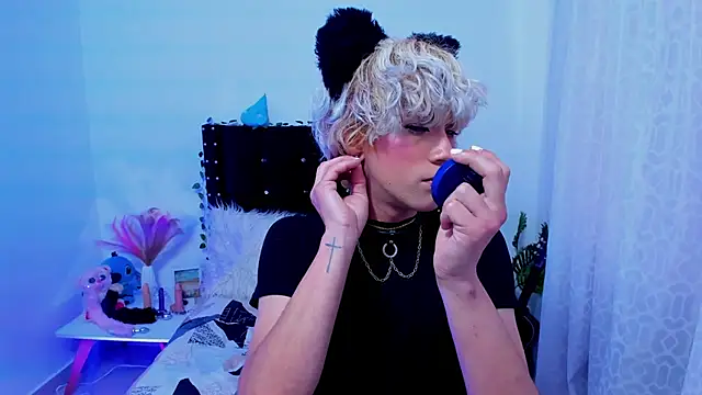 Cooperrosscute233 online show from 11.12.25