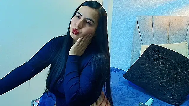 Aly Smith  online show from 09.16.25