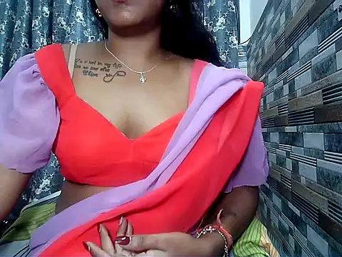 HOT AARVI11 online show from 10.20.25