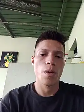 Snapshot of elinnki chatting on 09.19.25 elinnki online show from 09.19.25