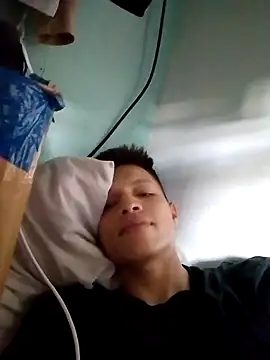 Snapshot of elinnki chatting on 09.21.25 elinnki online show from 09.21.25