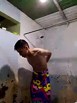 Snapshot of elinnki chatting on 10.03.25 elinnki online show from 10.03.25