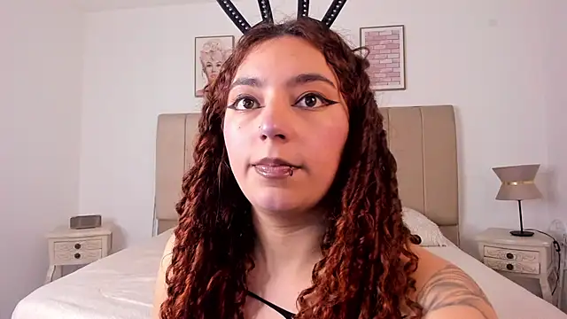 vane vixen online show from 10.10.25