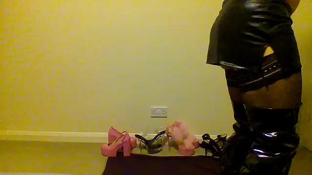 unforgettable dirty slut online show from 11.20.25