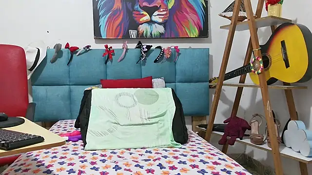 KATTYOCEAN  online show from 10.18.25