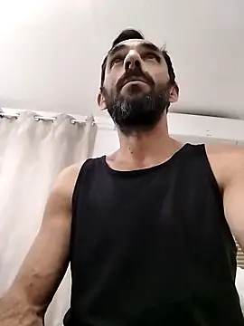 Snapshot of hotmen83 chatting on 10.27.25 hotmen83 online show from 10.27.25